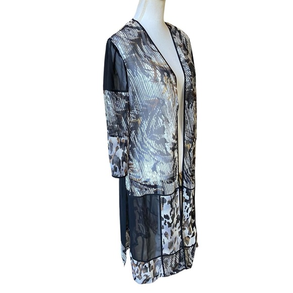 Chico's Travelers Sheer Long Cardigan Duster Size L Animal Print Lightweight - Picture 3 of 12